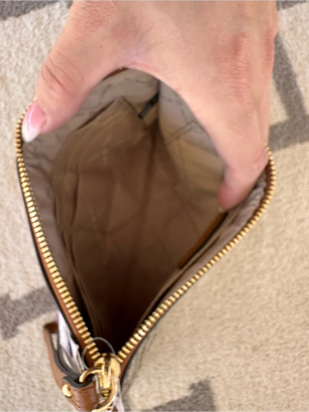 Michael Kors jet set pouch